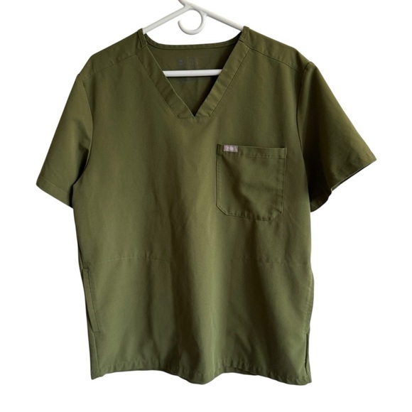 Figs Chisec Three-Pocket Scrub Top, Olive Green, Size L - Picture 2 of 7